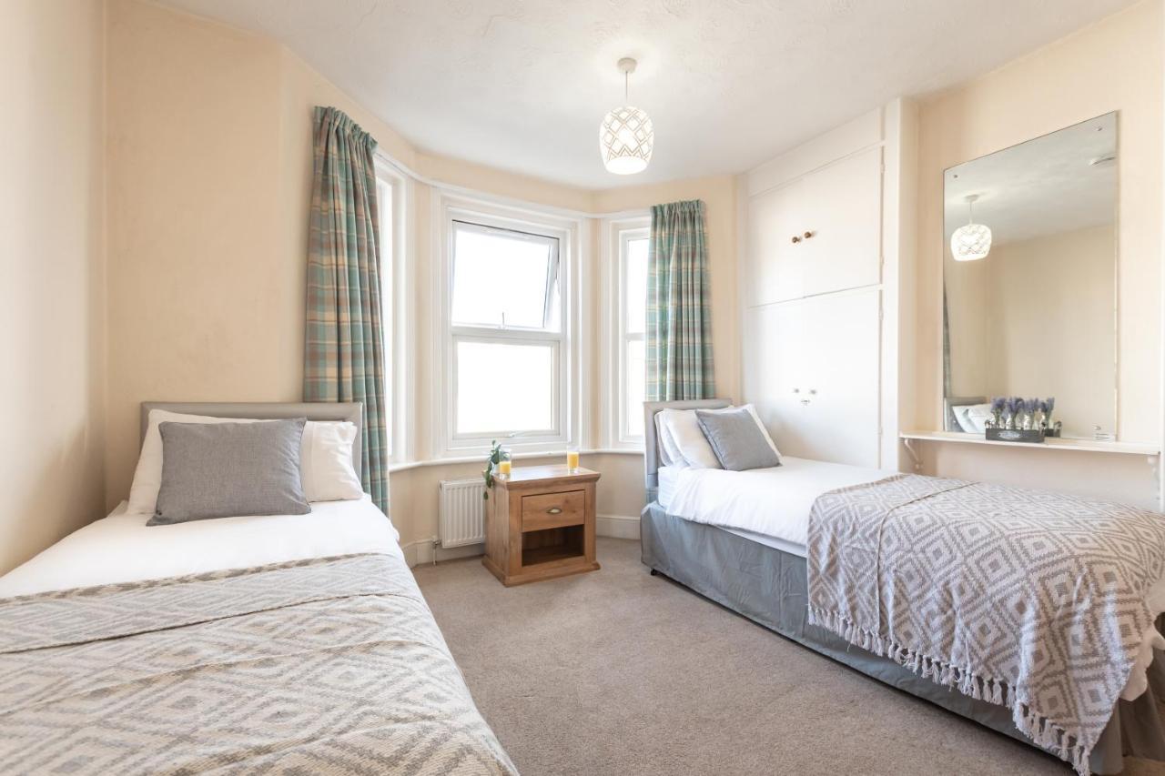 3-Bedroom House L Fast Wi-Fi L Garden L Newly Decorated L Close To Shops And Restaurants Okręg wyborczy Okręg wyborczy Bournemouth Zewnętrze zdjęcie
