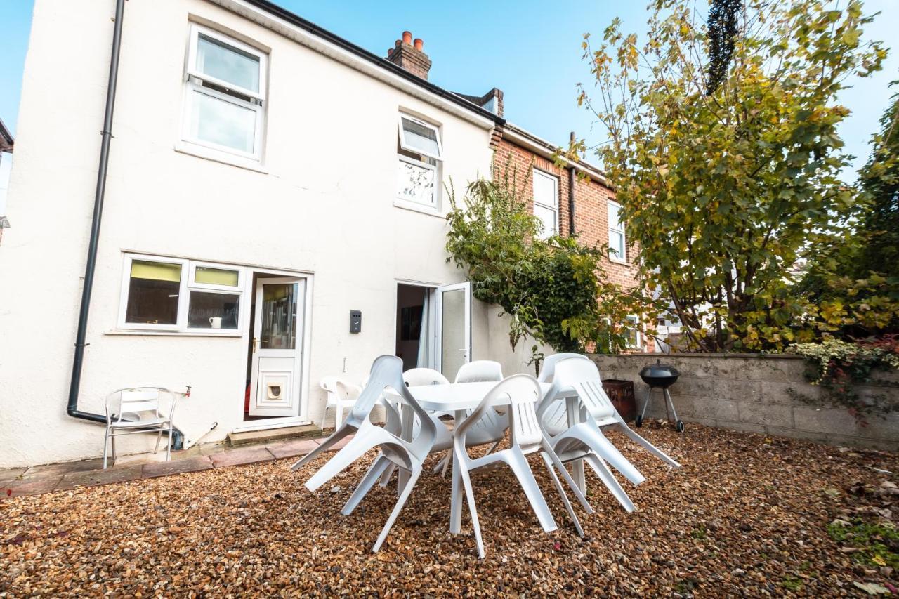 3-Bedroom House L Fast Wi-Fi L Garden L Newly Decorated L Close To Shops And Restaurants Okręg wyborczy Okręg wyborczy Bournemouth Zewnętrze zdjęcie