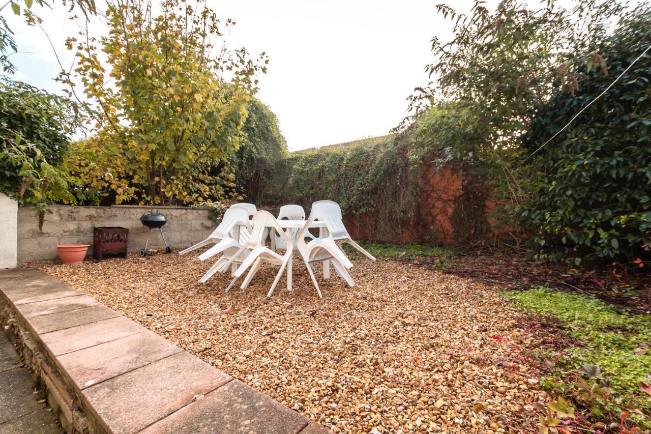 3-Bedroom House L Fast Wi-Fi L Garden L Newly Decorated L Close To Shops And Restaurants Okręg wyborczy Okręg wyborczy Bournemouth Zewnętrze zdjęcie